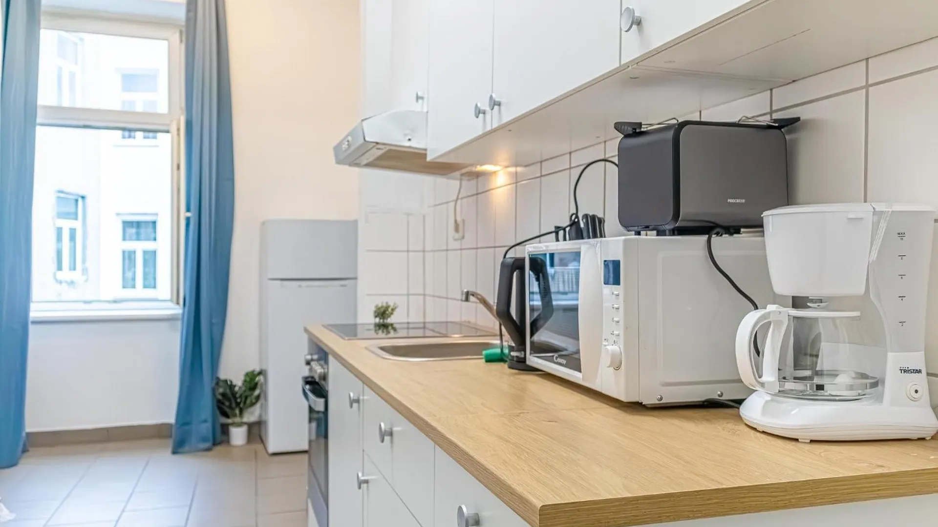 Basic 2Br Apt Perfectly Connected&Well Positioned Vienna 0*,