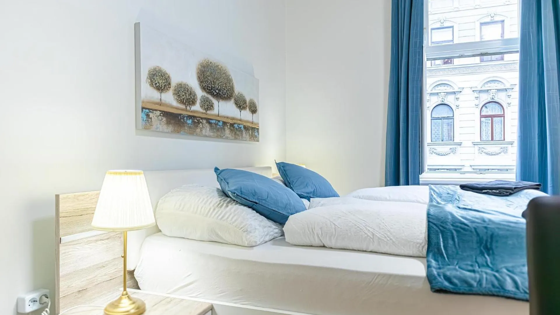 Basic 2Br Apt Perfectly Connected&Well Positioned Bécs Ausztria